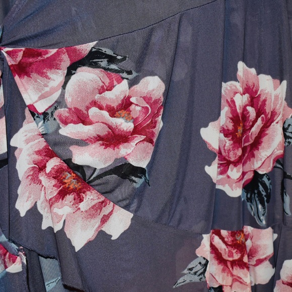 Ashley Stewart Sheer Floral Wrap Top 1X (14/16) - Picture 3 of 6
